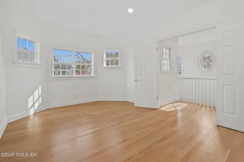 $9,999,999 | 147 Holly Hill Lane, Greenwich, CT 06830