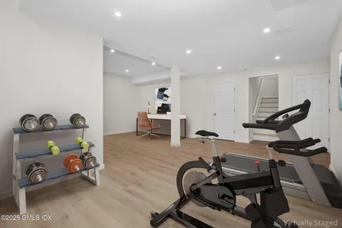 $9,999,999 | 147 Holly Hill Lane, Greenwich, CT 06830