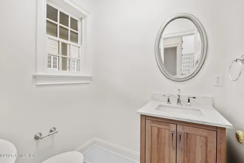 $9,999,999 | 147 Holly Hill Lane, Greenwich, CT 06830