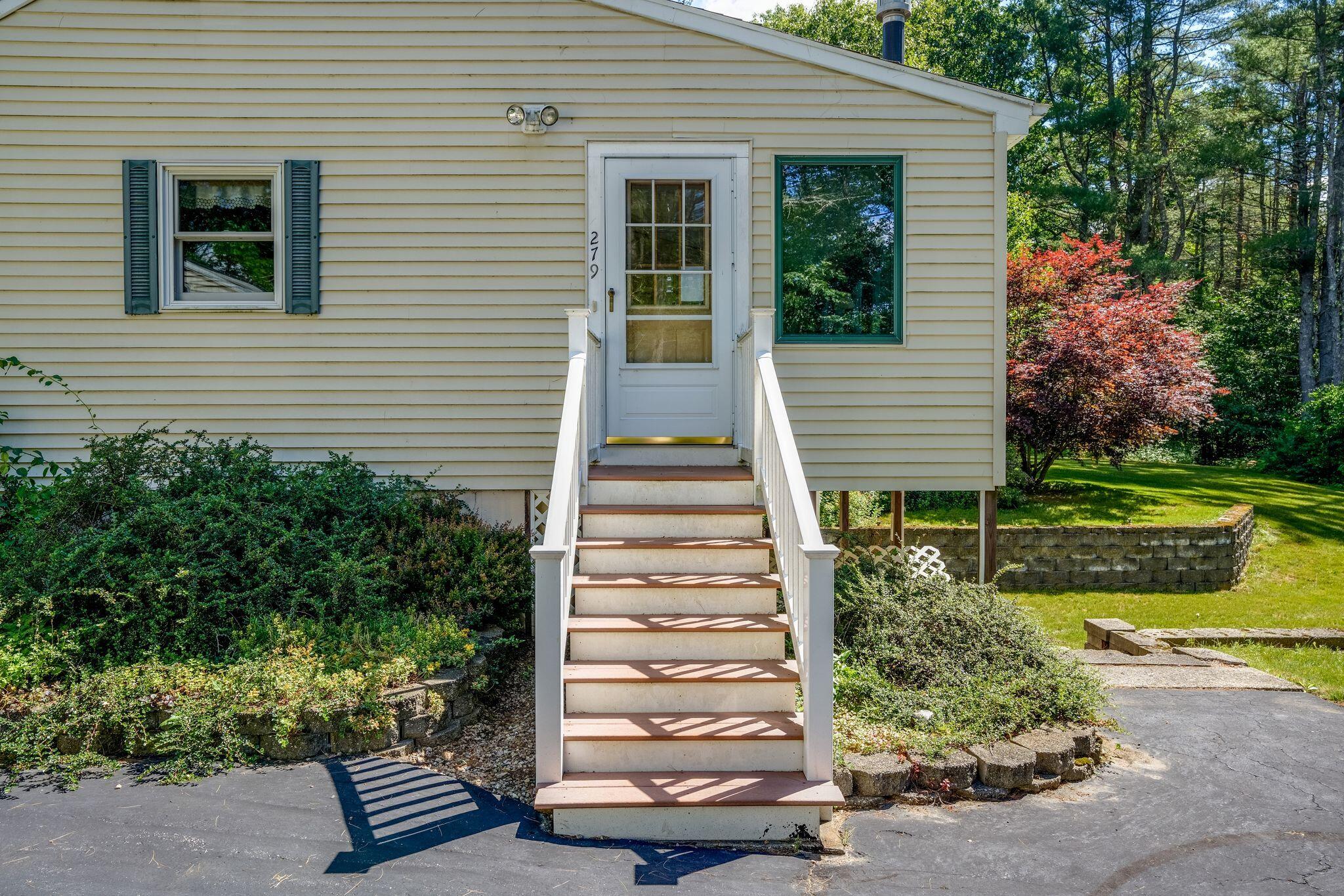 279 Oldfields Road South Berwick, ME 03908 - Photo 11 of 41 19_DSC01229