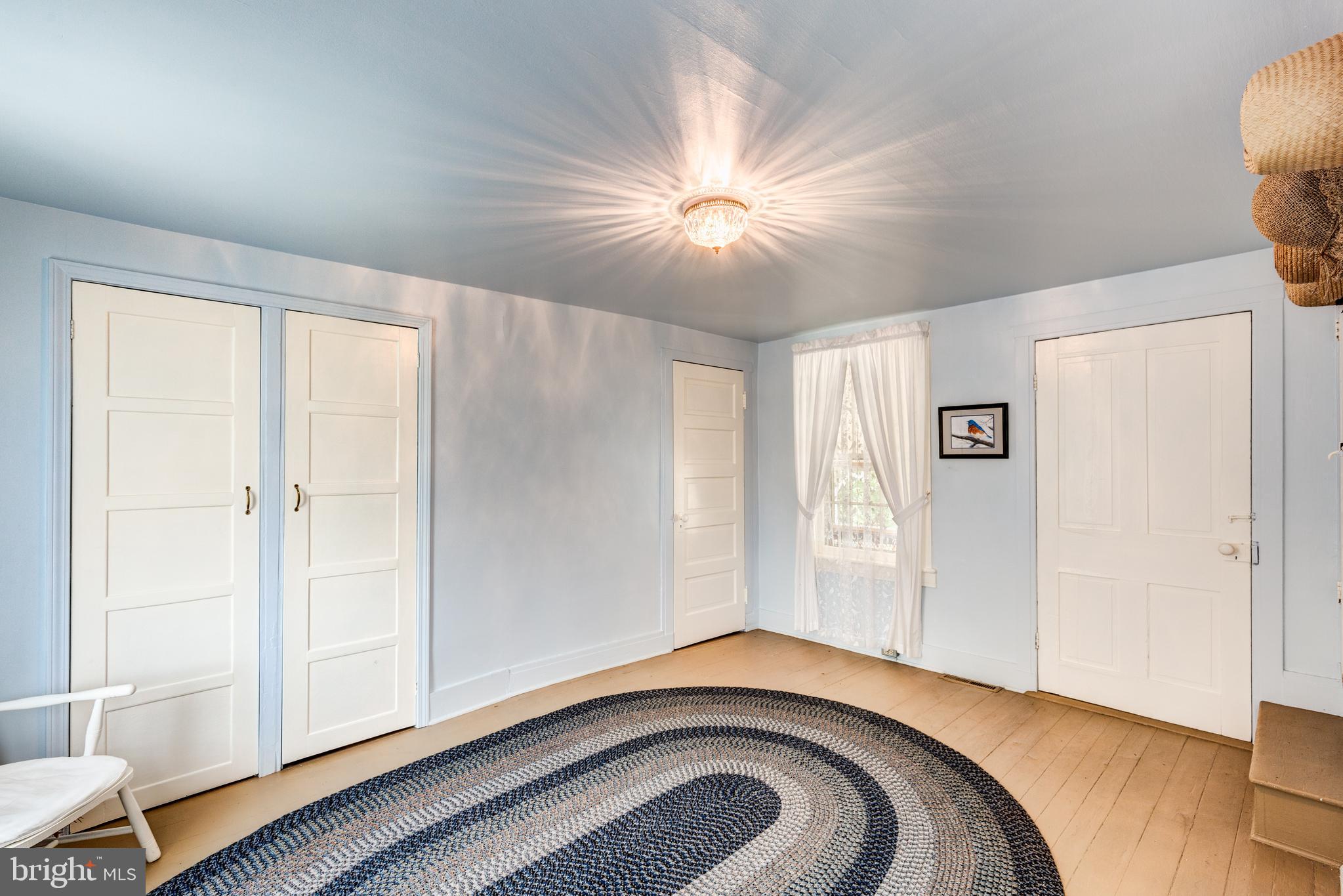 1401 Mckinstrys Mill Road New Windsor, MD 21776 - Photo 17 of 79 Gallery Image 17