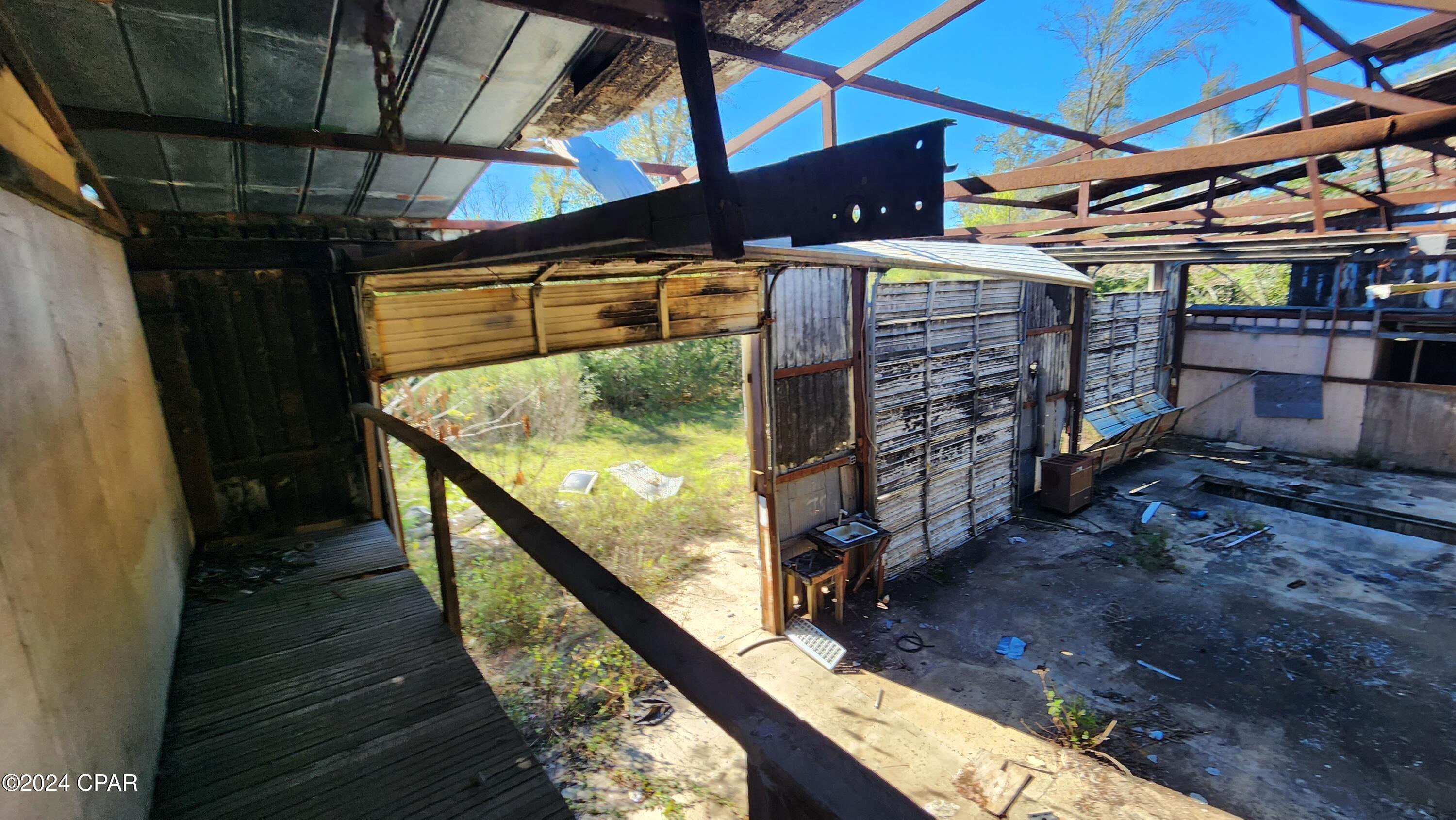 2597 Kynesville Road Cottondale, FL 32431 - Photo 10 of 27 Gallery Image 10