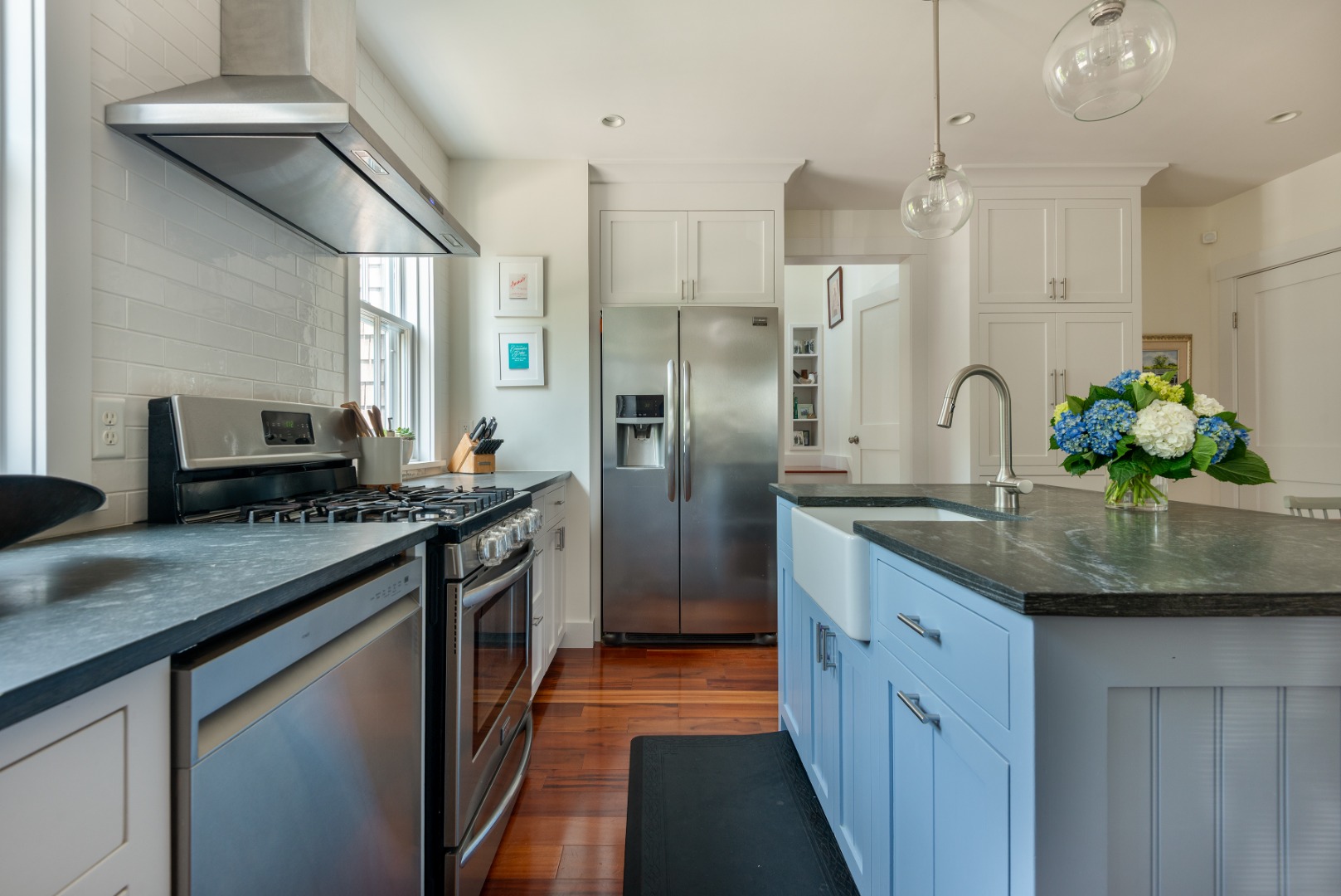 12 Shell Street Nantucket, MA 02554 - Photo 5 of 28 Gallery Image 5