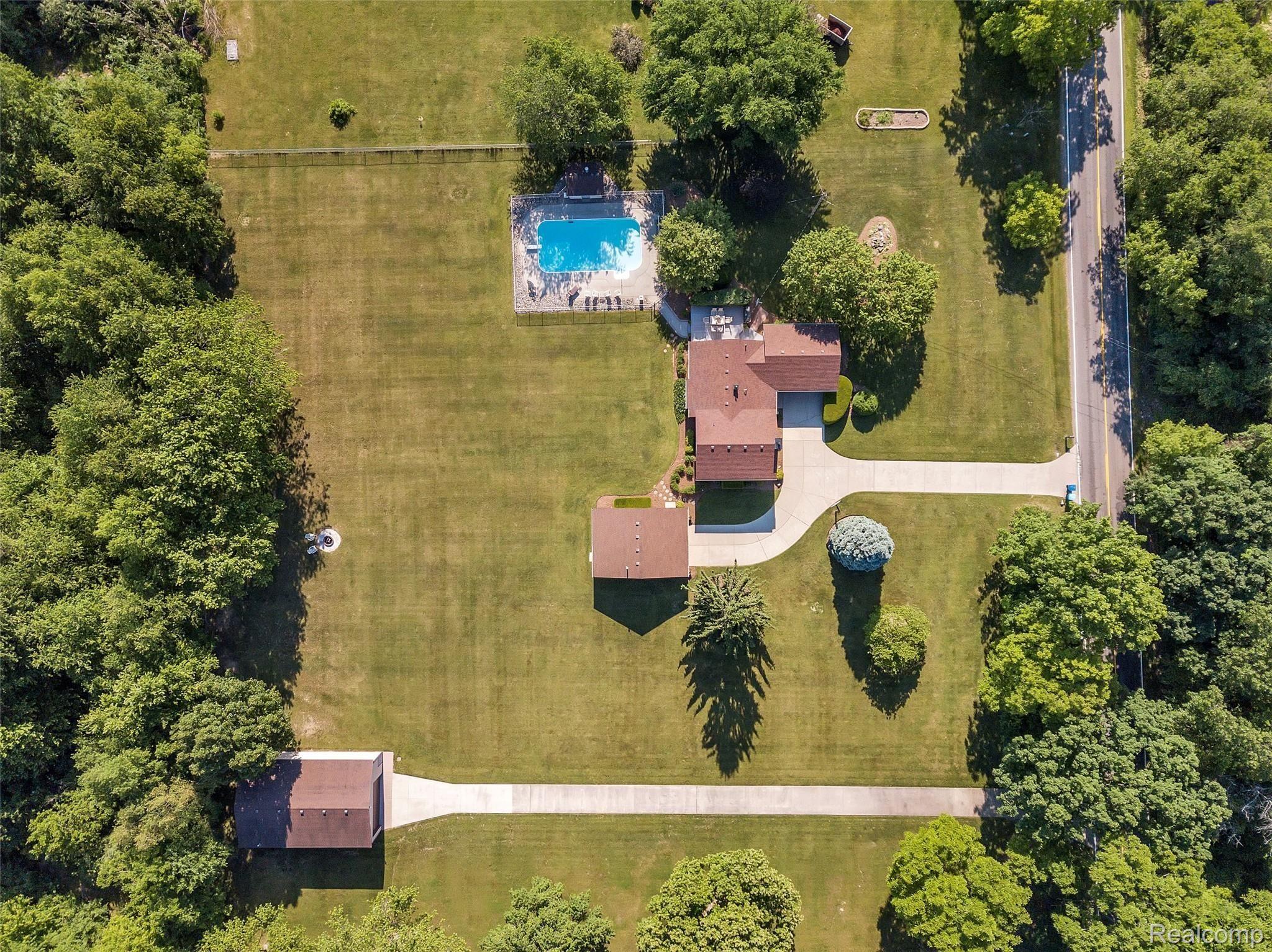 4054 Bennett Lake Road Fenton, MI 48430 - Photo 55 of 57 4054-Bennett-Lake-Rd-Fenton-MI-48430