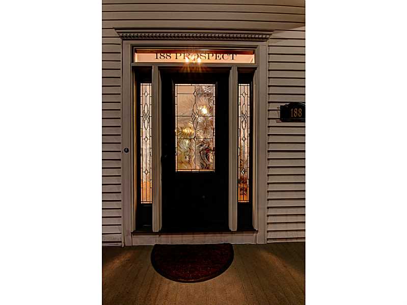 188 Prospect Street Woonsocket, RI 02895 - Photo 5 of 25 Entry.