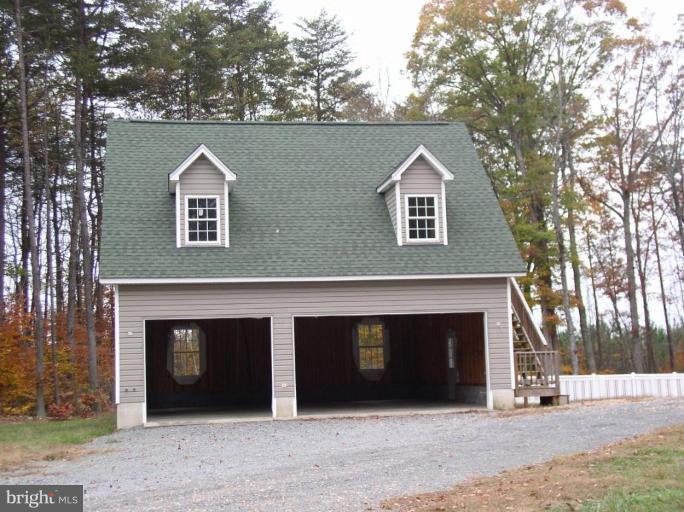 31859 Indiantown Road Locust Grove, VA 22508 - Photo 18 of 24 Garage 1