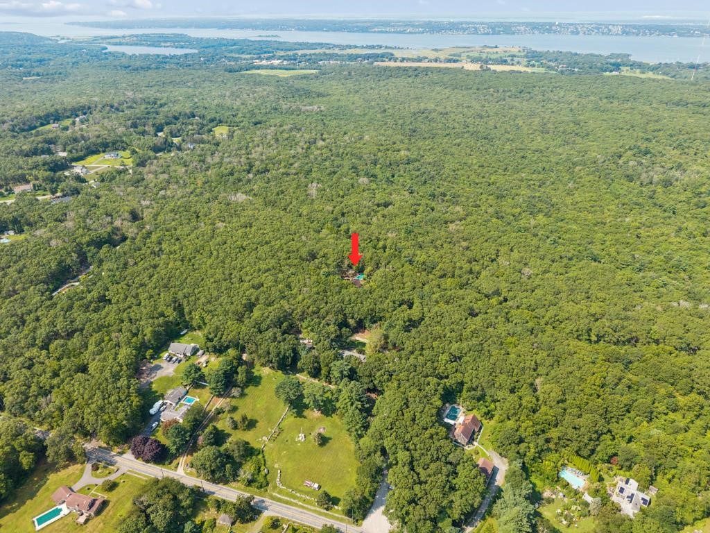 840 Lake Road Tiverton, RI 02878 - Photo 7 of 37 Gallery Image 7