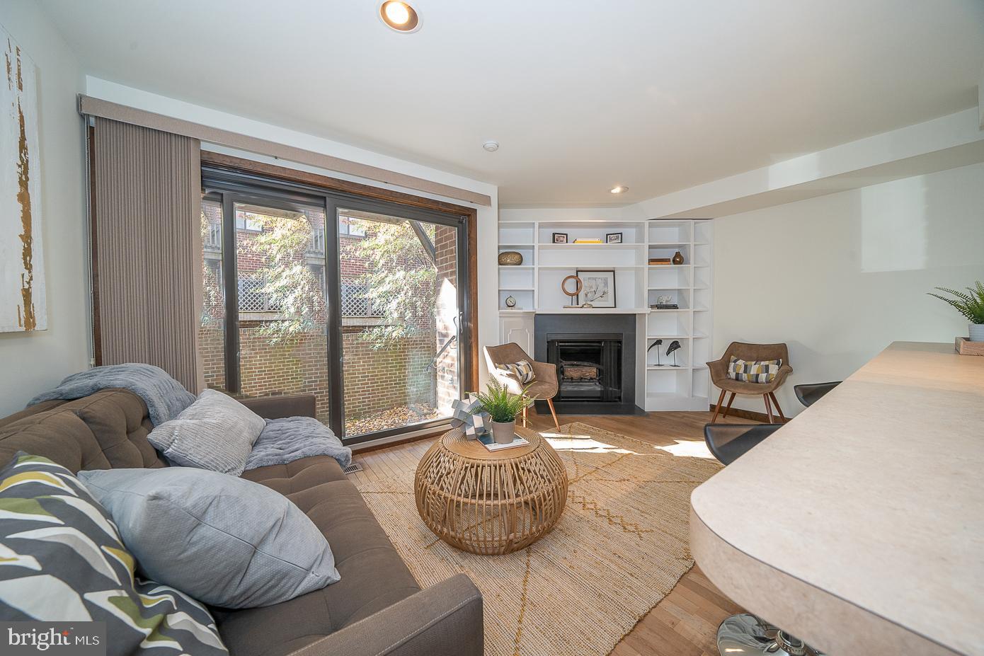 922 Locust Street Philadelphia, PA 19107 - Photo 1 of 40 Welcome Home