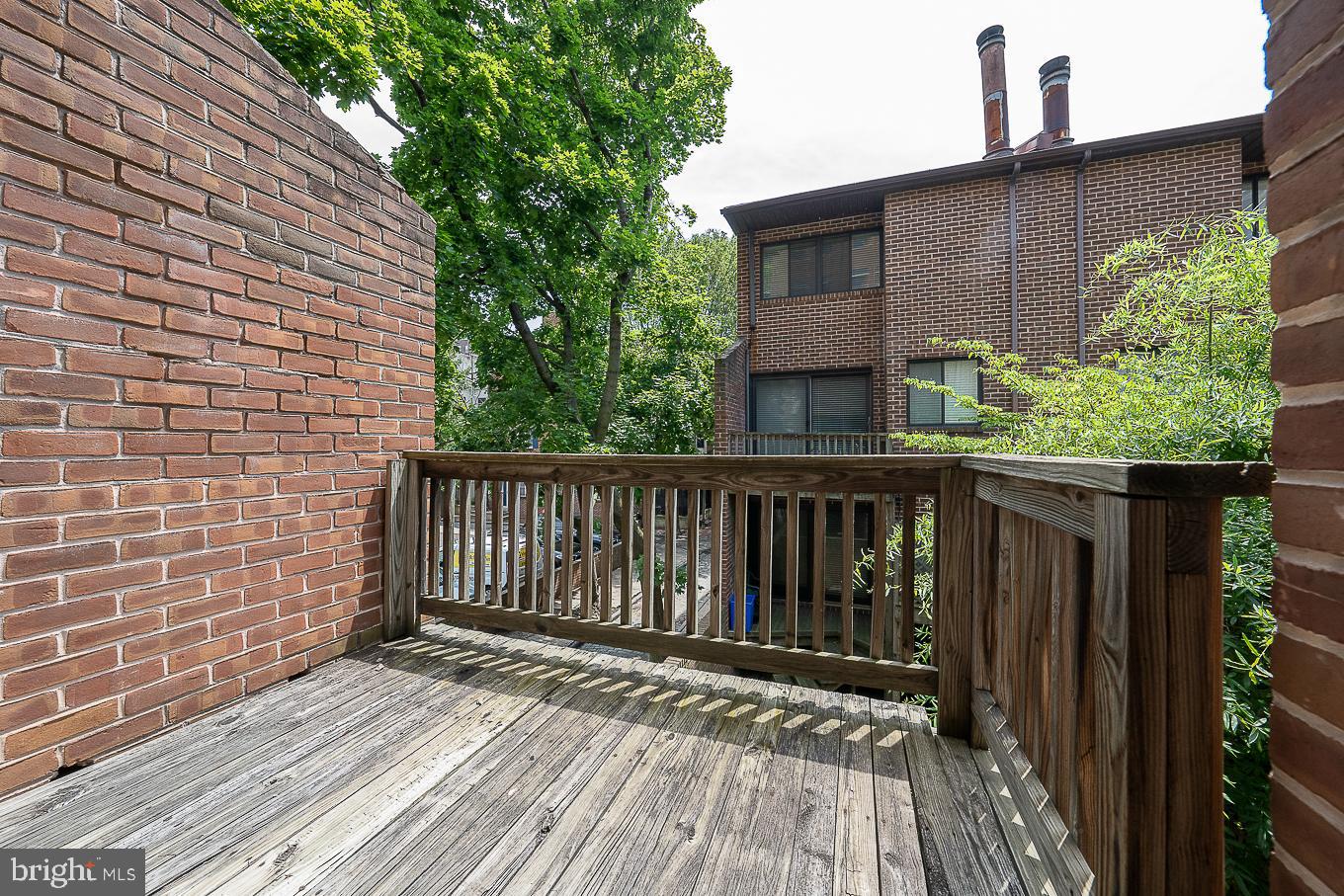 922 Locust Street Philadelphia, PA 19107 - Photo 18 of 40 Deck off Bedroom