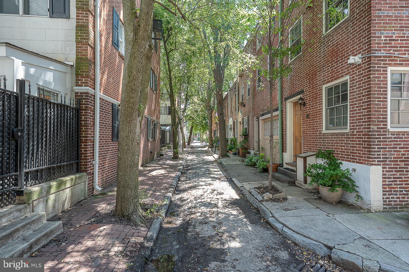 922 Locust Street Philadelphia, PA 19107 - Photo 35 of 40 Charming Neighboring Alleyway