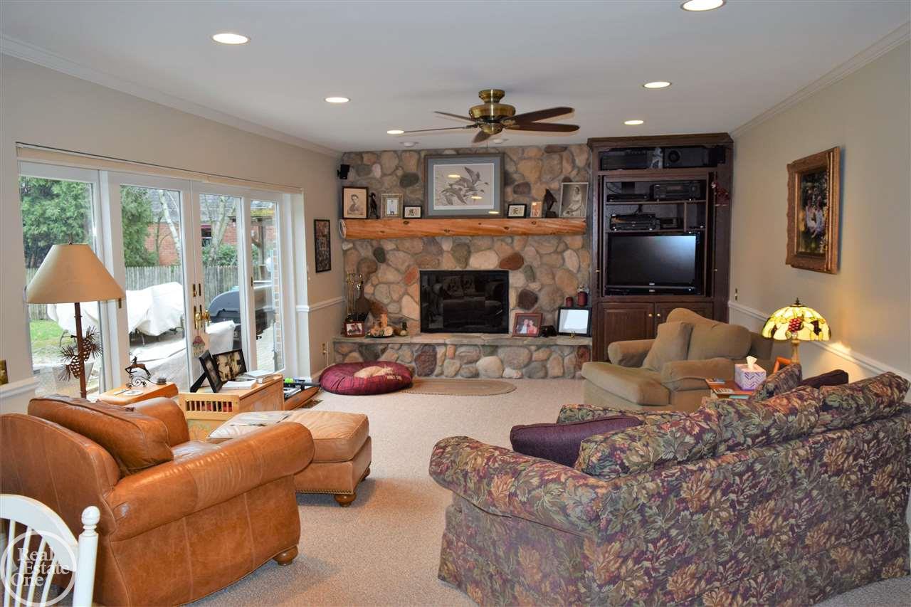 306 Cloverly Road Grosse Pointe Farms, MI 48236 - Photo 18 of 45