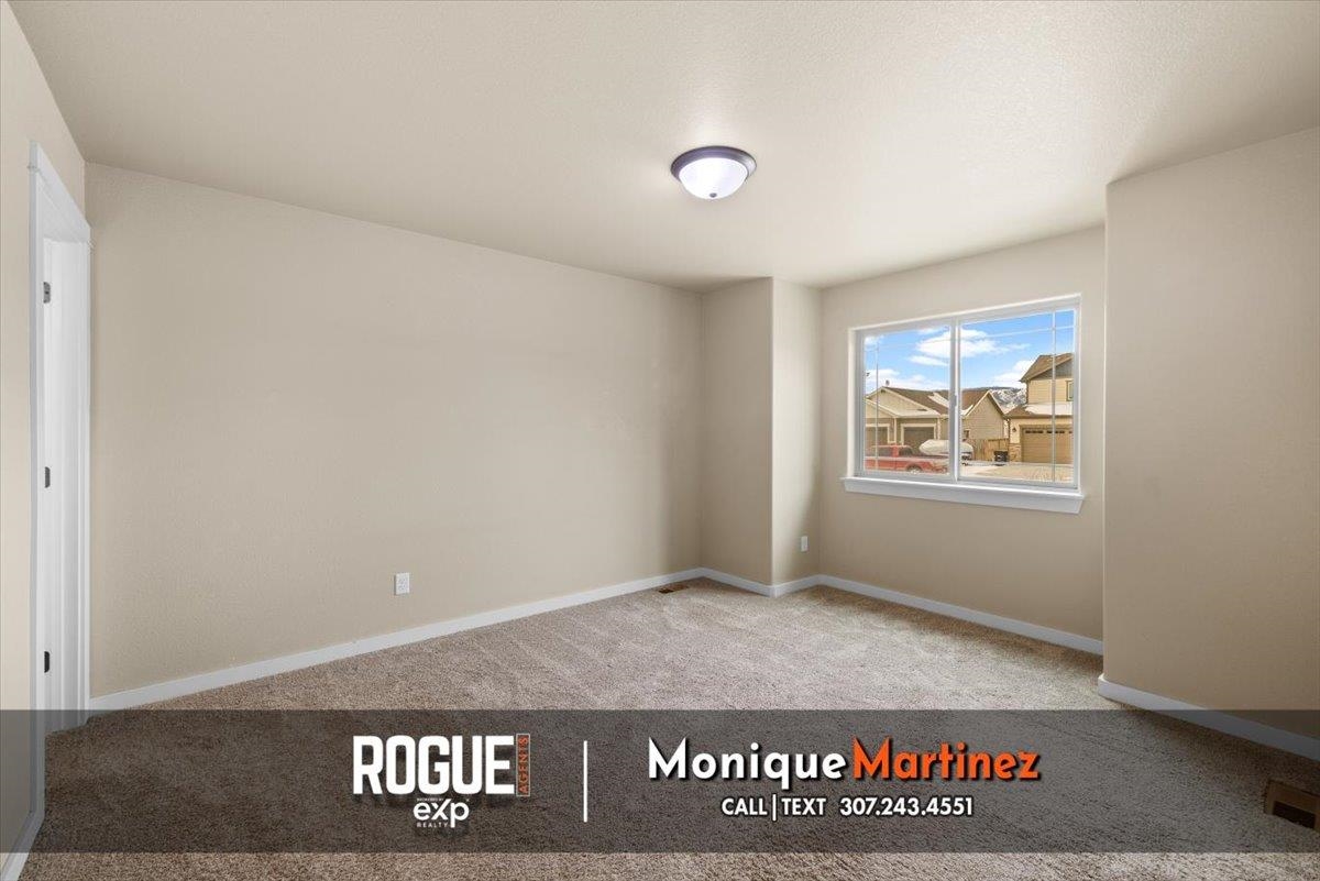 6020 Overlook Way Mills, WY 82604 - Photo 13 of 39