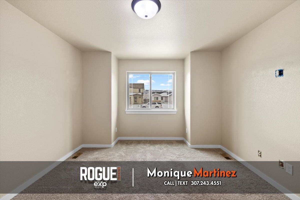 6020 Overlook Way Mills, WY 82604 - Photo 15 of 39