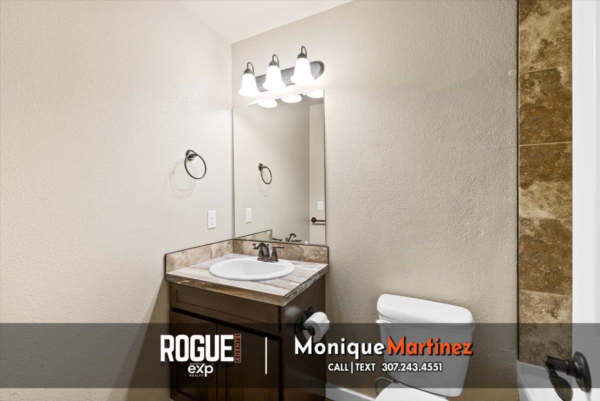 6020 Overlook Way Mills, WY 82604 - Photo 19 of 39