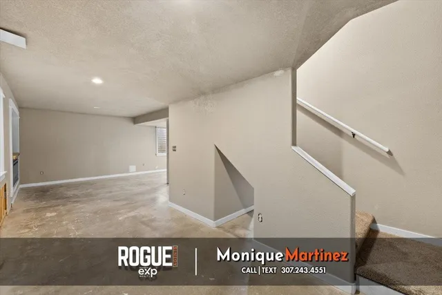 $305,000 | 6020 Overlook Way, Mills, WY 82604