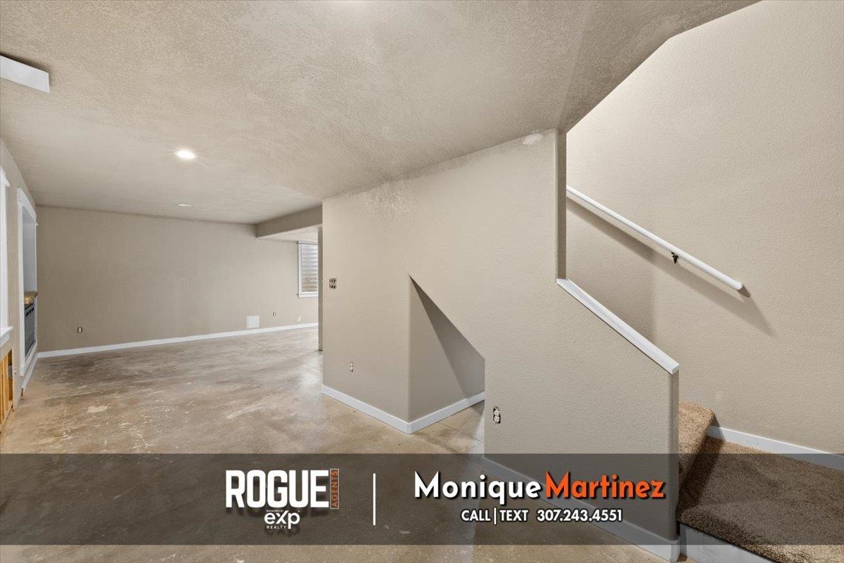 6020 Overlook Way Mills, WY 82604 - Photo 24 of 39