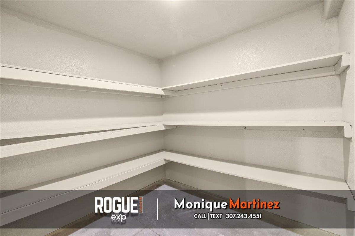 6020 Overlook Way Mills, WY 82604 - Photo 31 of 39