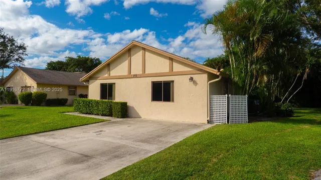 $3,200 | 3115 Northwest 12th Street, Delray Beach, FL 33445
