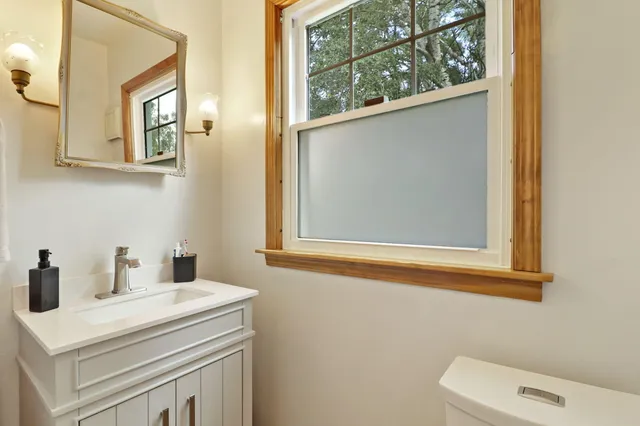 $575,000 | 9105 Gittings Road, Mount Pleasant, WI 53406