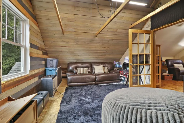 $575,000 | 9105 Gittings Road, Mount Pleasant, WI 53406