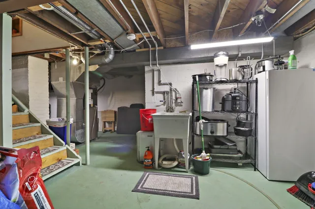 $575,000 | 9105 Gittings Road, Mount Pleasant, WI 53406