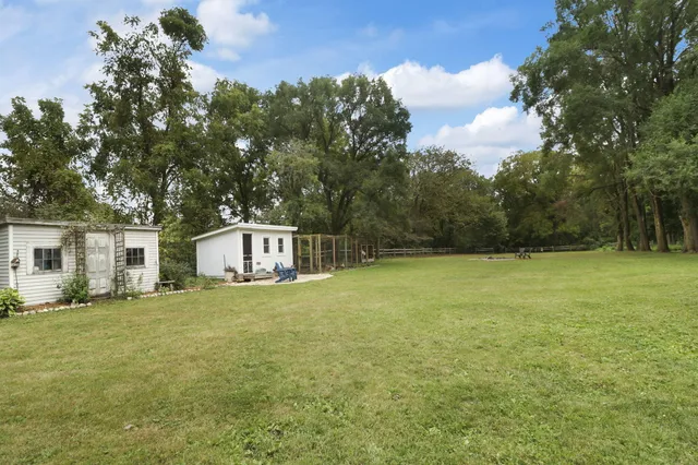 $575,000 | 9105 Gittings Road, Mount Pleasant, WI 53406