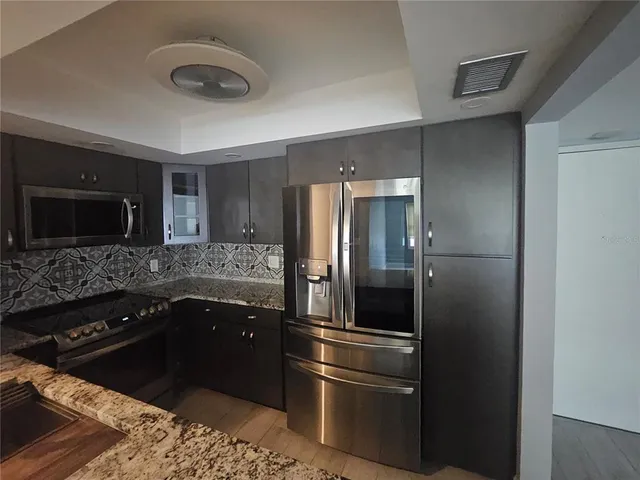 $2,500 | 5220 Brittany Drive South, Unit 202, St. Petersburg, FL 33715