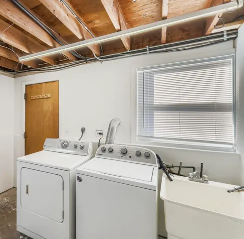 $335,000 | 250 North Fairlawn Avenue, Mundelein, IL 60060