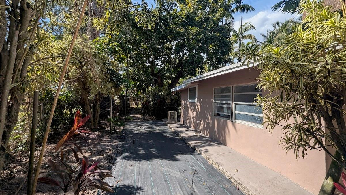 12200 Southwest 51st Street Miami, FL 33175 - Photo 38 of 53 Photo 38