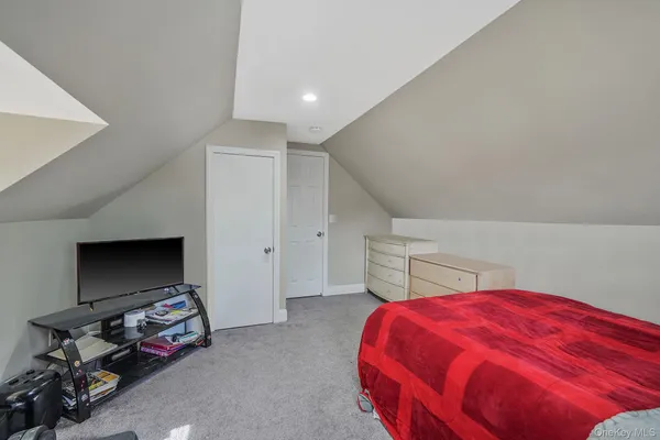 $559,000 | 67 Pentmoor Drive, Mastic, NY 11950