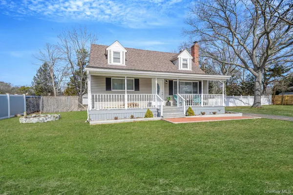 $559,000 | 67 Pentmoor Drive, Mastic, NY 11950