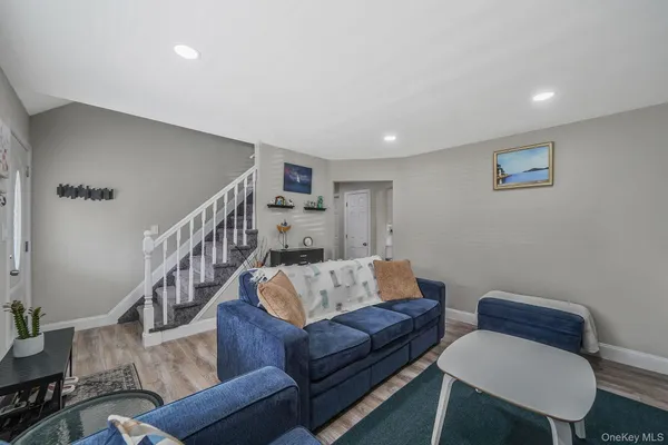 $559,000 | 67 Pentmoor Drive, Mastic, NY 11950