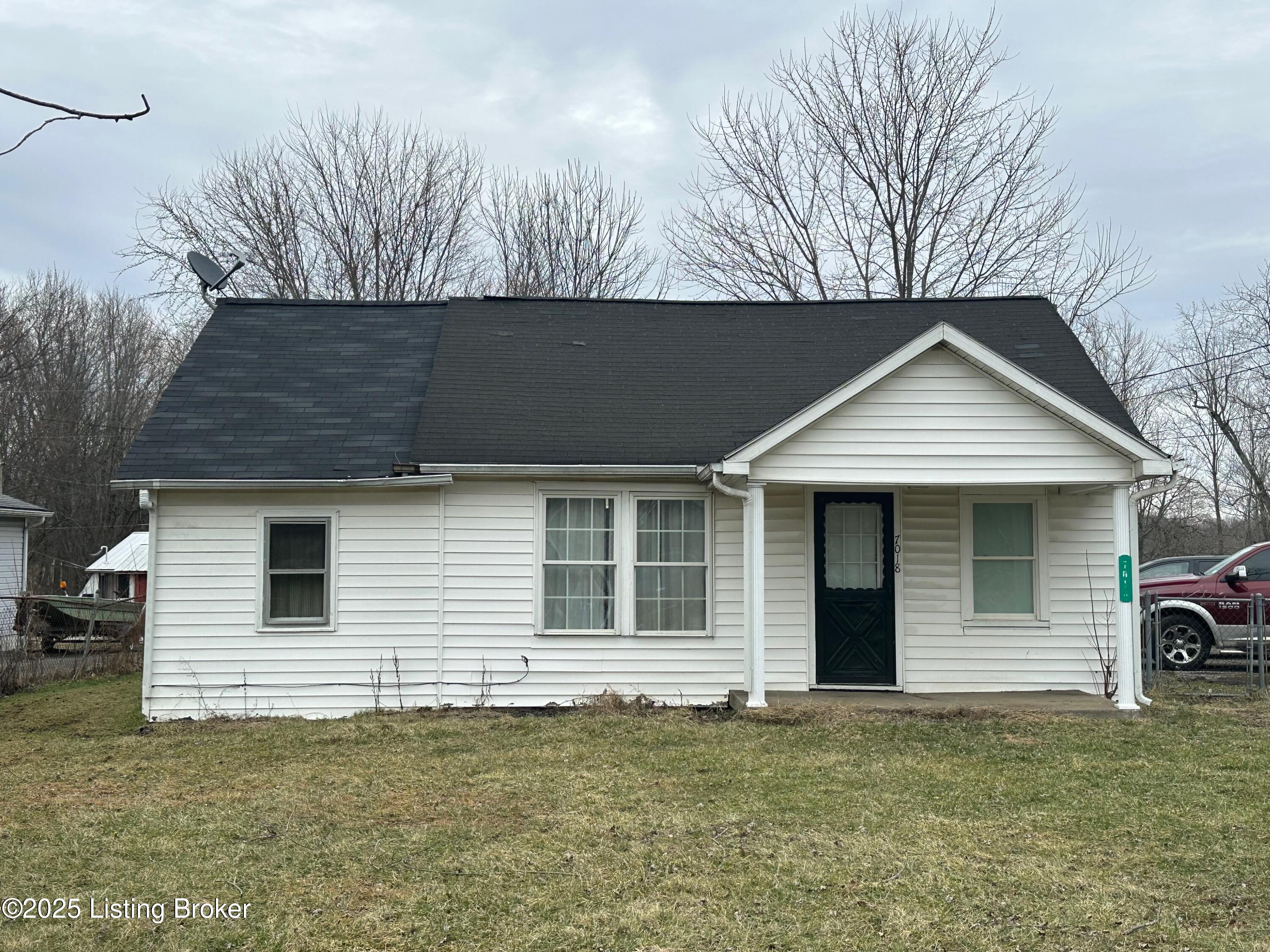 7018 South Wilson Road Elizabethtown, KY 42701 - Photo 2 of 34 IMG_1046