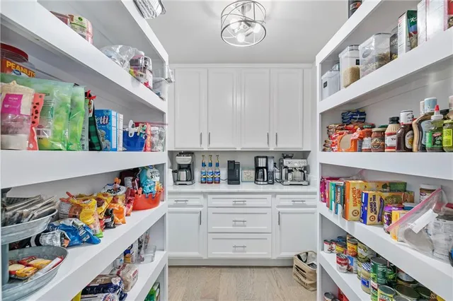 $460,000 | 2241 North 16th Highway, Whitesburg, GA 30185