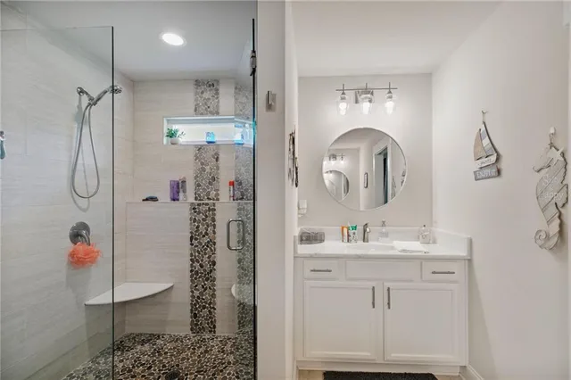 $460,000 | 2241 North 16th Highway, Whitesburg, GA 30185