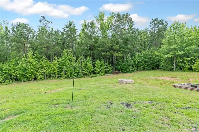 $460,000 | 2241 North 16th Highway, Whitesburg, GA 30185