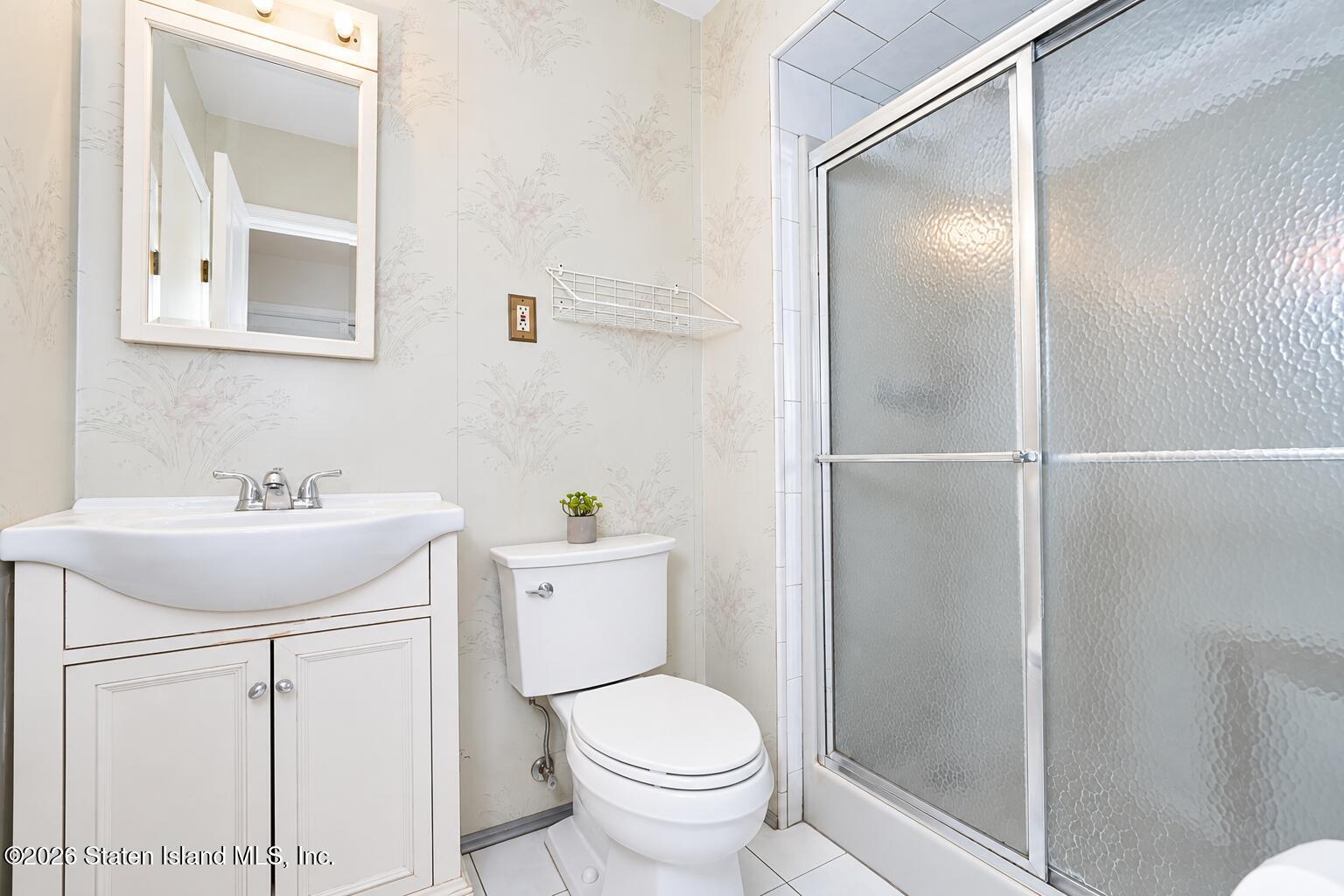 180 Radcliff Road Staten Island, NY 10305 - Photo 25 of 42 180-27