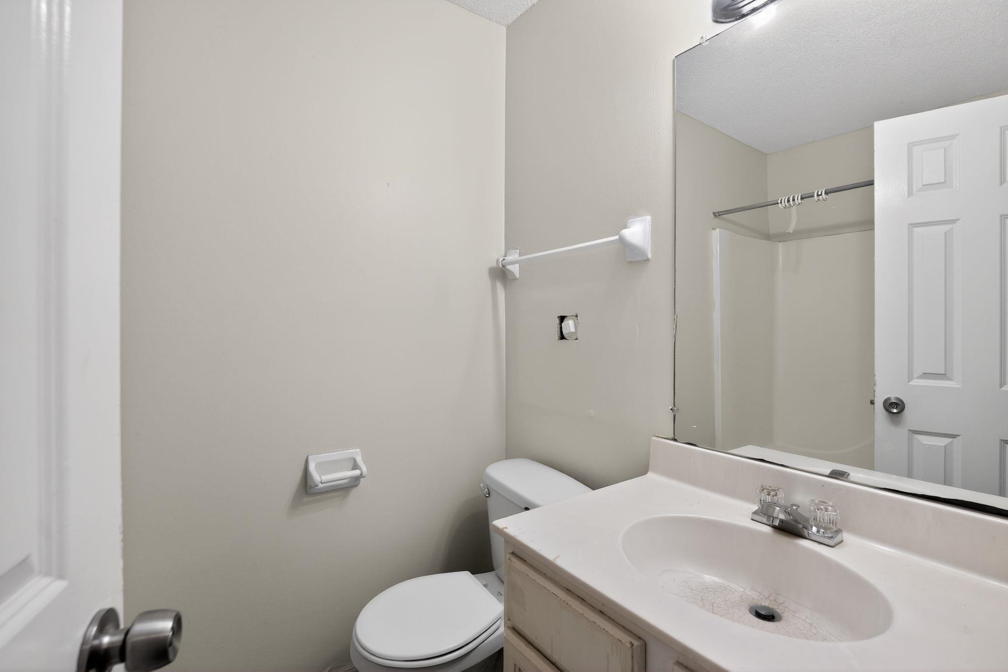 3820 Clarke Road Memphis, TN 38115 - Photo 22 of 30 Full bathroom with vanity and a shower