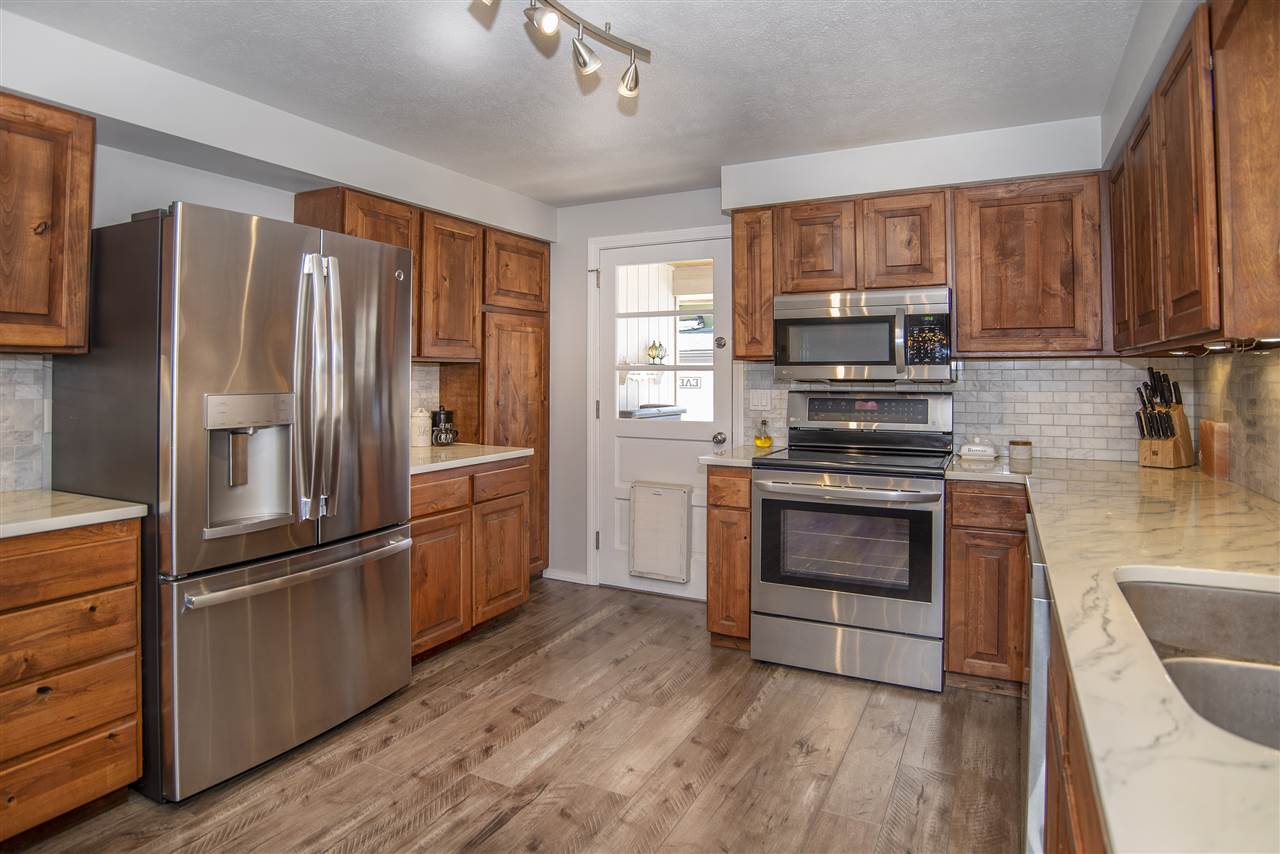 2406 South Houk Road Spokane Valley, WA 99216 - Photo 9 of 24 Gallery Image 9