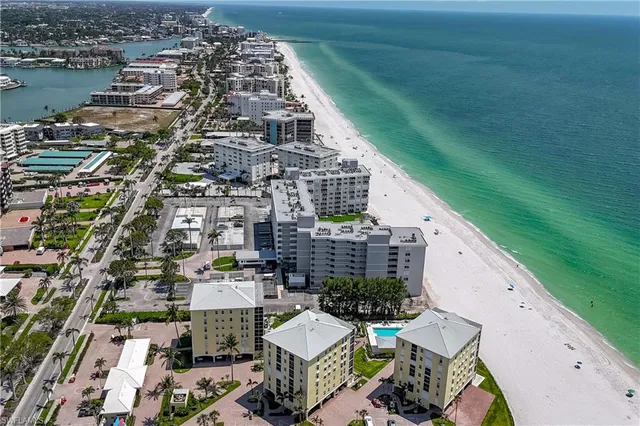 $12,000 | 3483 Gulf Shore Boulevard North, Unit 604, Naples, FL 34103