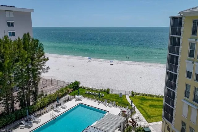 $12,000 | 3483 Gulf Shore Boulevard North, Unit 604, Naples, FL 34103
