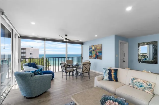 $12,000 | 3483 Gulf Shore Boulevard North, Unit 604, Naples, FL 34103