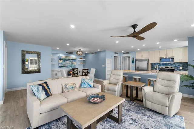 $12,000 | 3483 Gulf Shore Boulevard North, Unit 604, Naples, FL 34103