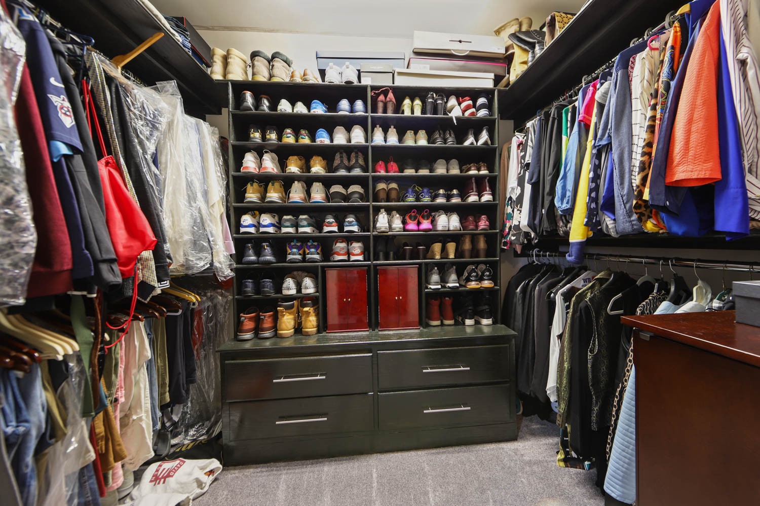 1247 Bates Road Lebanon, TN 37087 - Photo 22 of 43 a view of walk in closet with clothes and shoes