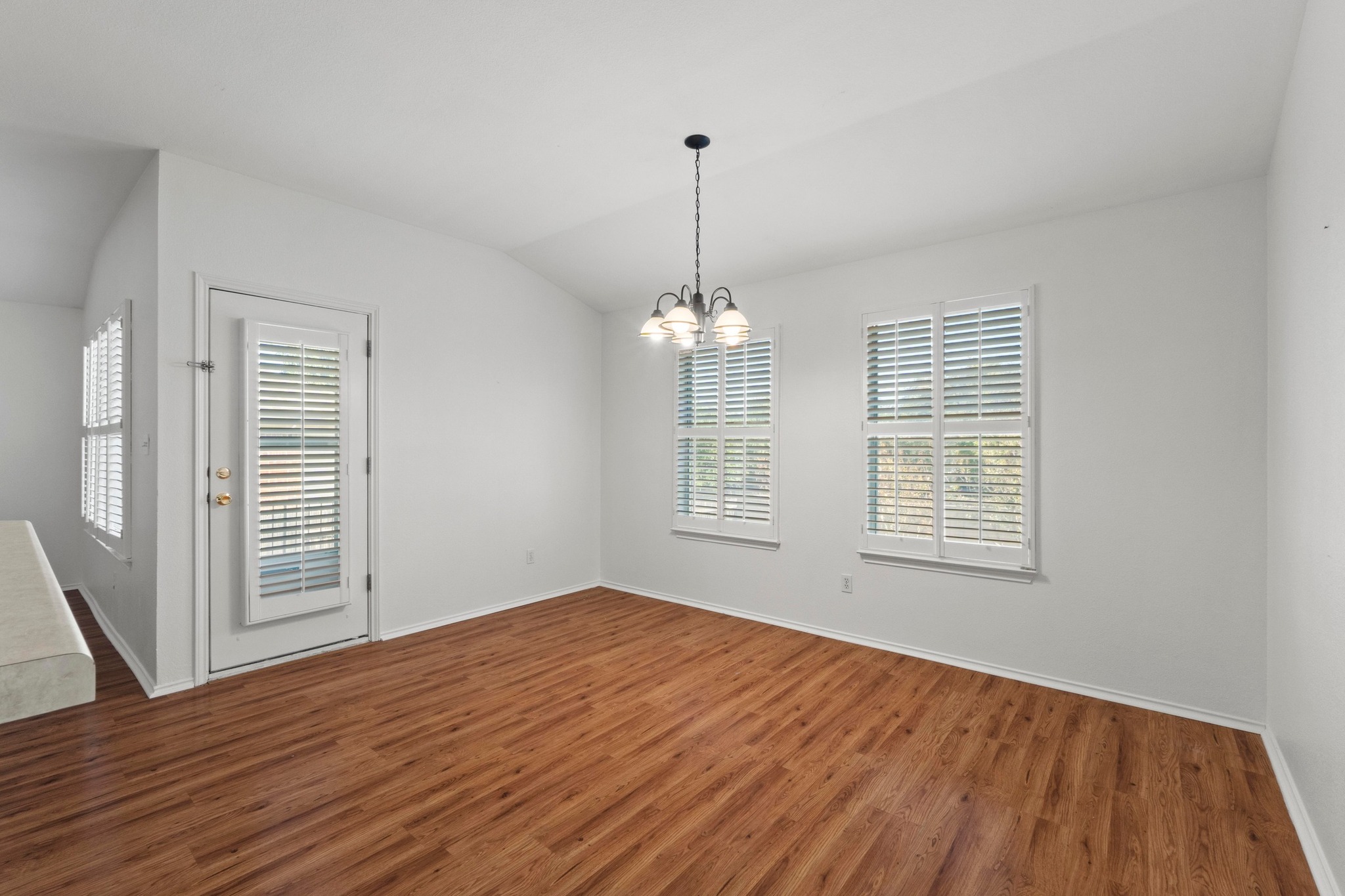 12935 Withers Way Austin, TX 78727 - Photo 14 of 33