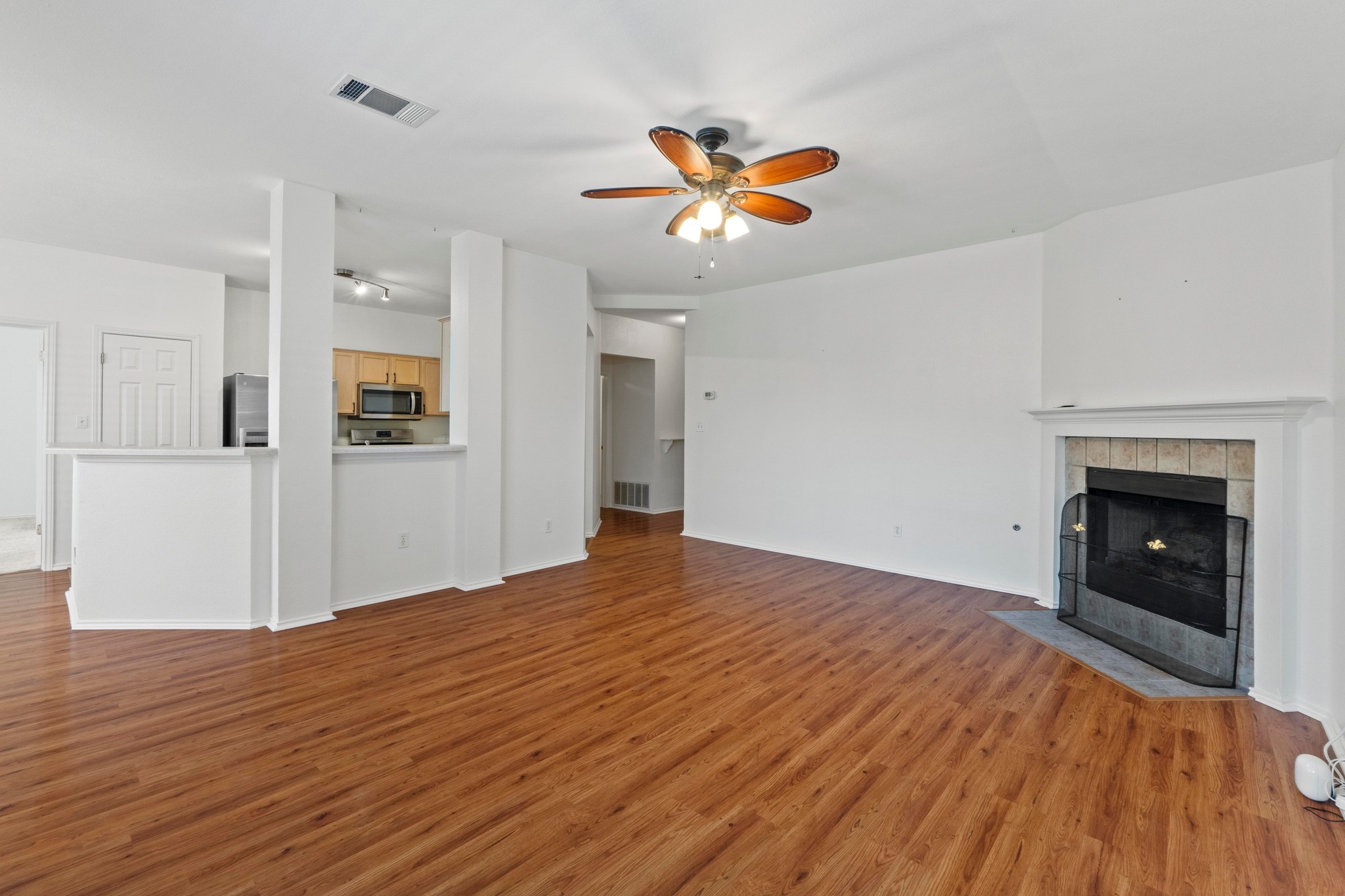 12935 Withers Way Austin, TX 78727 - Photo 6 of 33