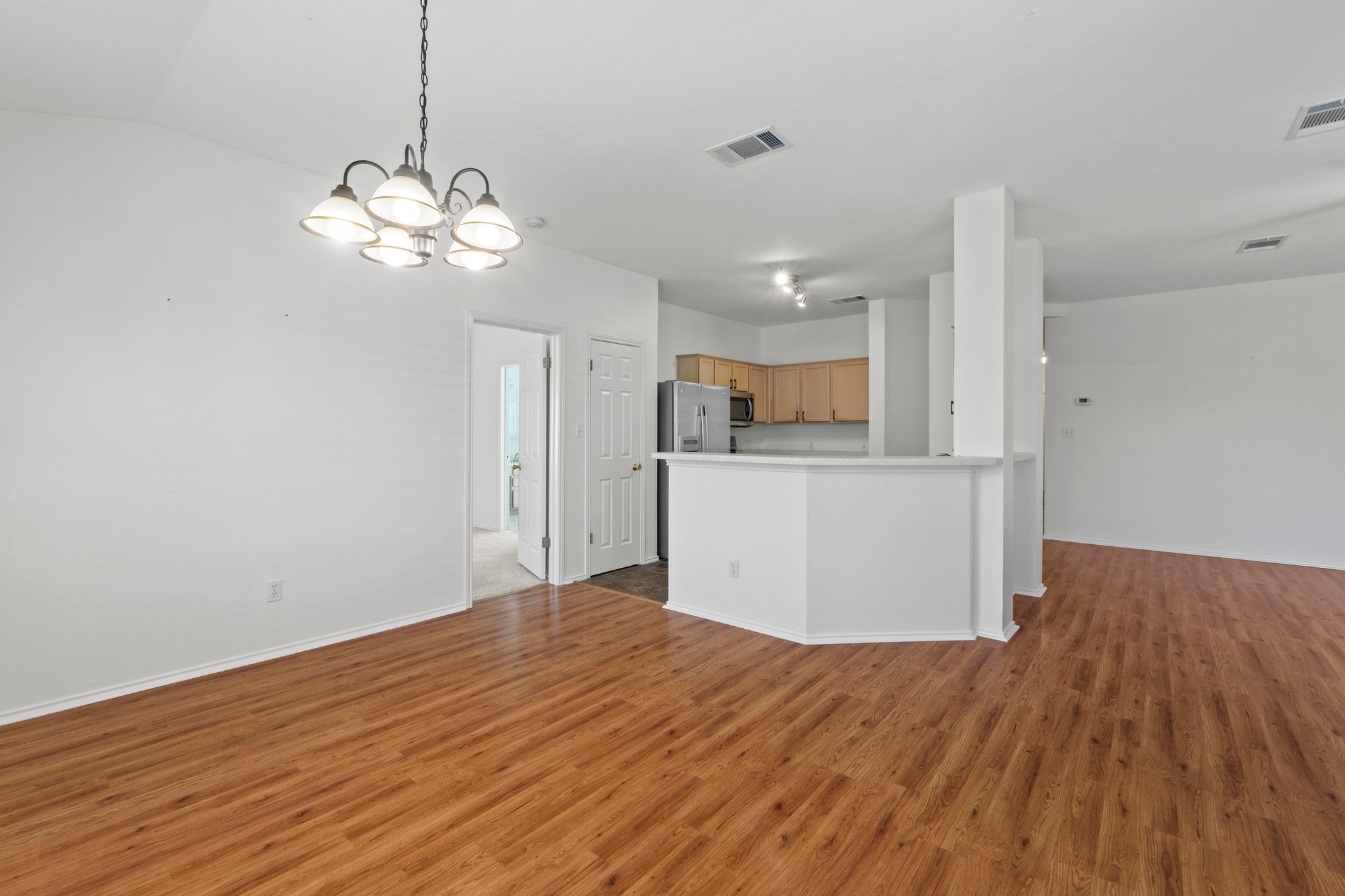 12935 Withers Way Austin, TX 78727 - Photo 8 of 33