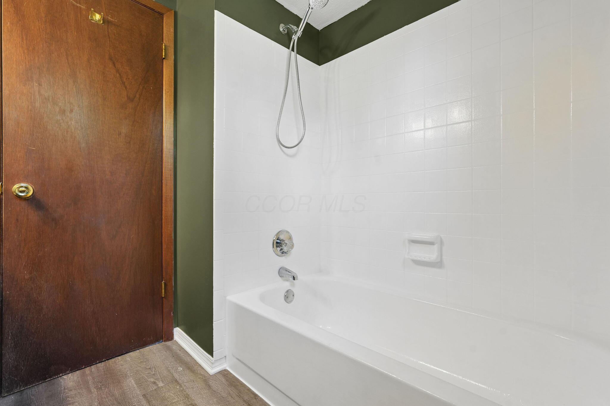 242 Devon Road Delaware, OH 43015 - Photo 25 of 34 25-web-or-mls-242-devon-rd