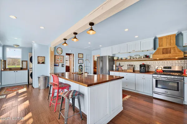 $384,900 | 10665 Highway 54, Paris, TN 38242