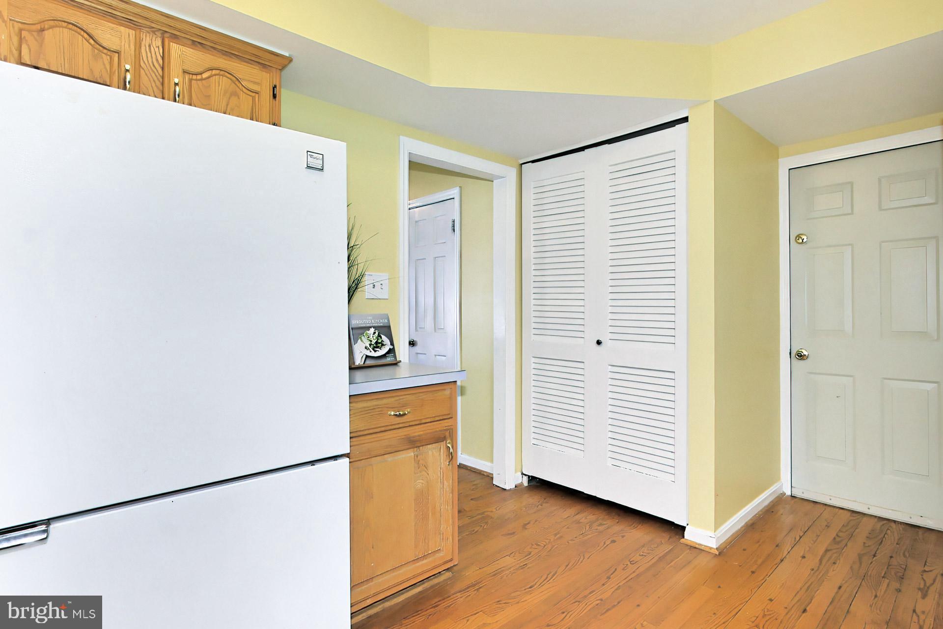 4123 Lees Corner Road Chantilly, VA 20151 - Photo 16 of 47 a view of a hallway with wooden floor